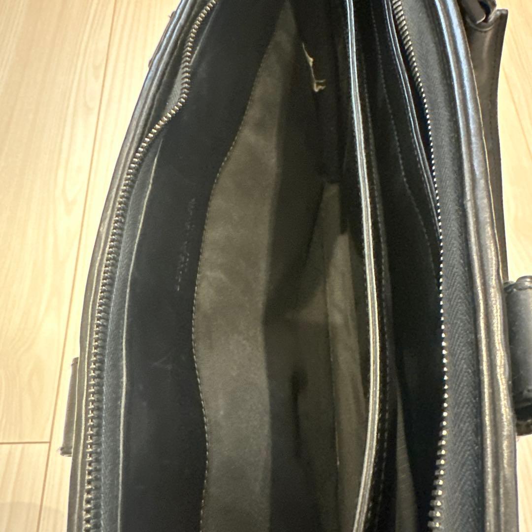 ボッテガヴェネタ イントレチャート ビジネスバッグ　ブラック【週末まで】