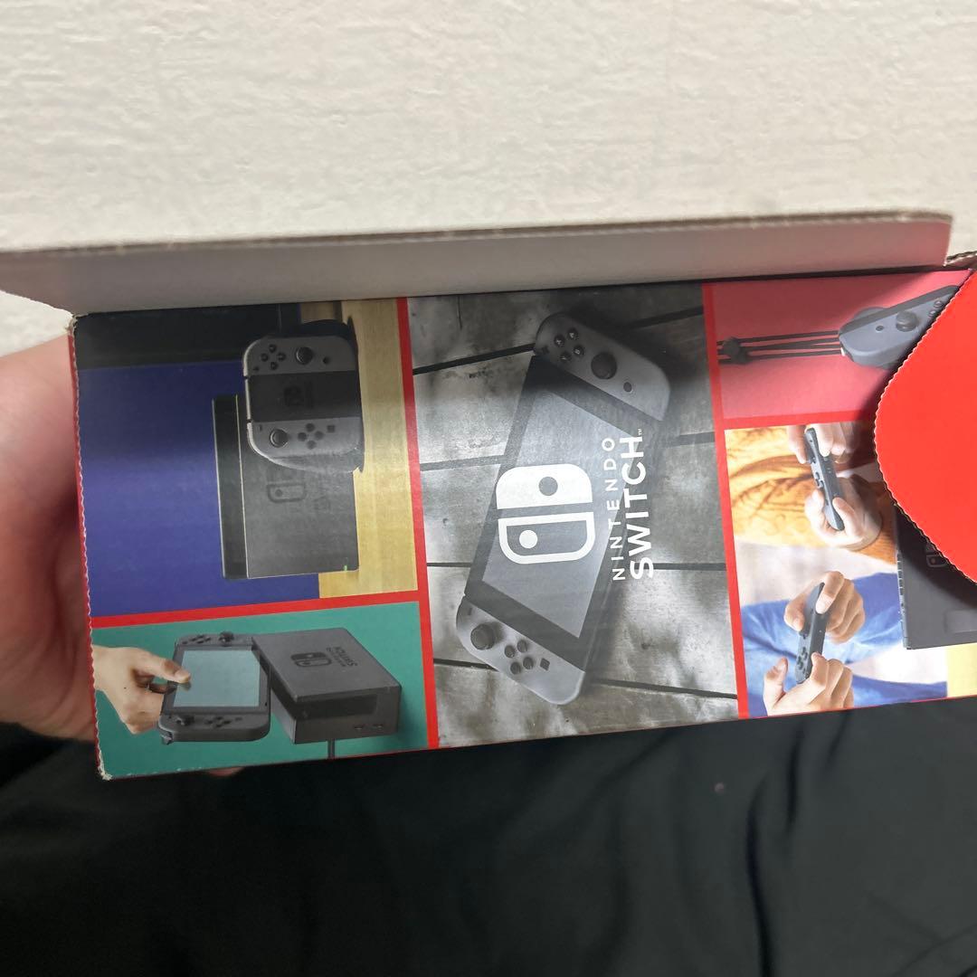 Nintendo Switch 本体 黒と黄色のJoy-Con