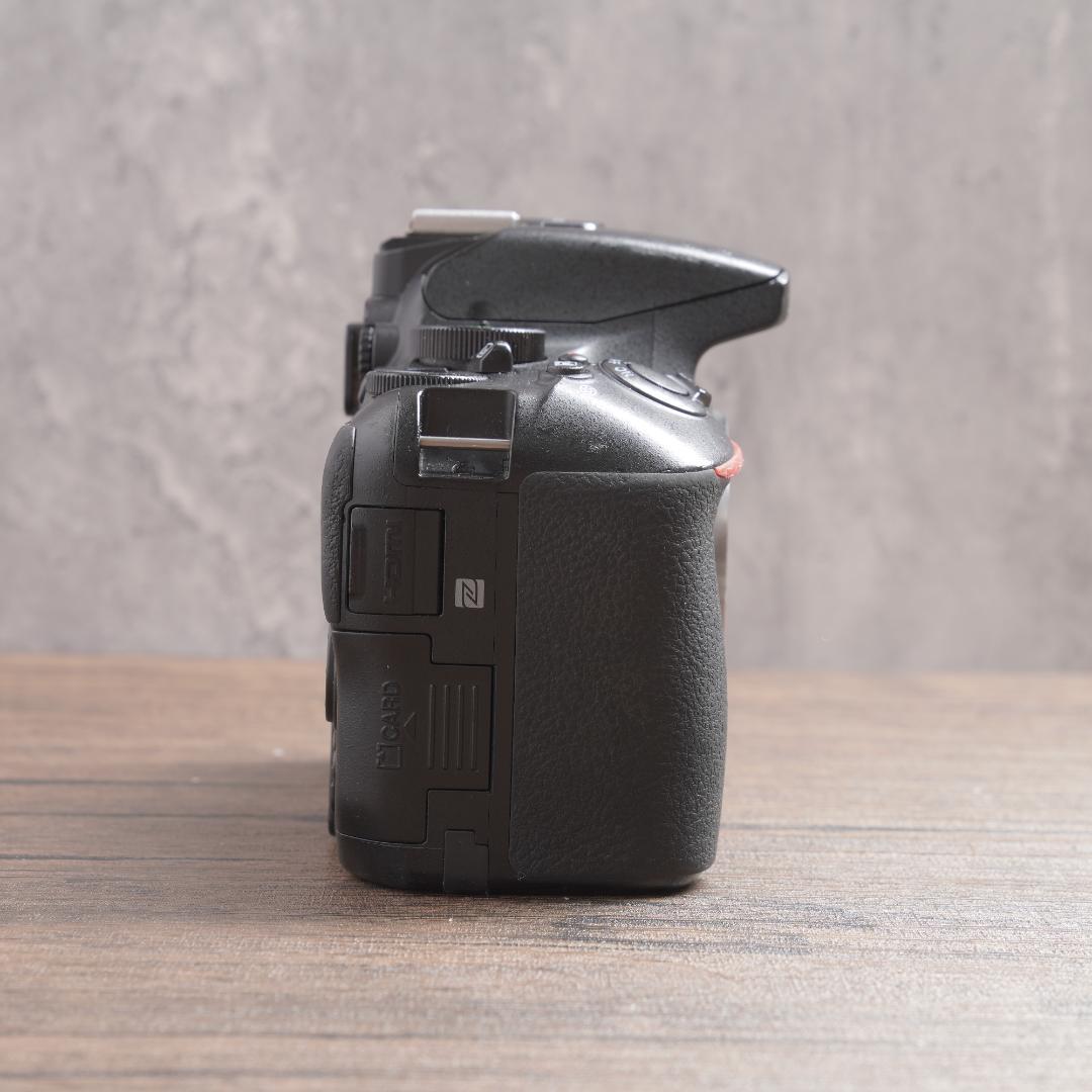 ✨まだまだ使える✨Wi-Fi✨自撮り✨初心者に✨Nikon D5600　972