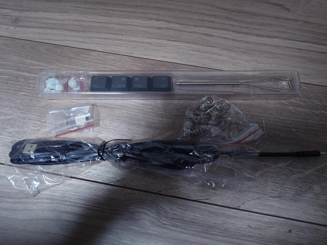 Niz plum X87EC(RGB) keyboard [中古]