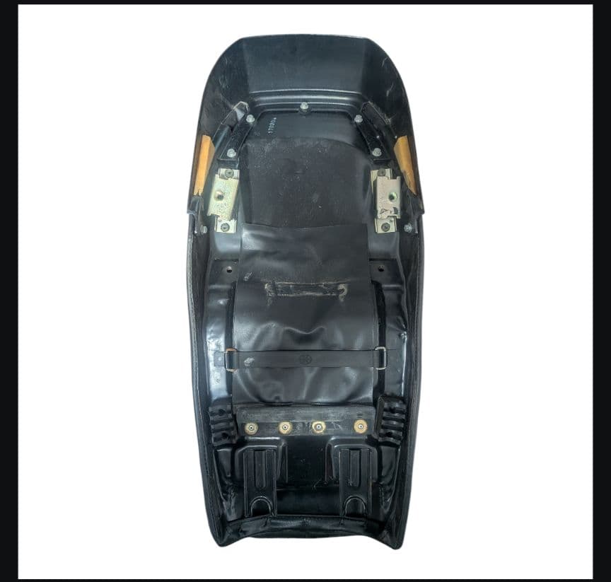 SR400 純正シート YAMAHA　RHO1J