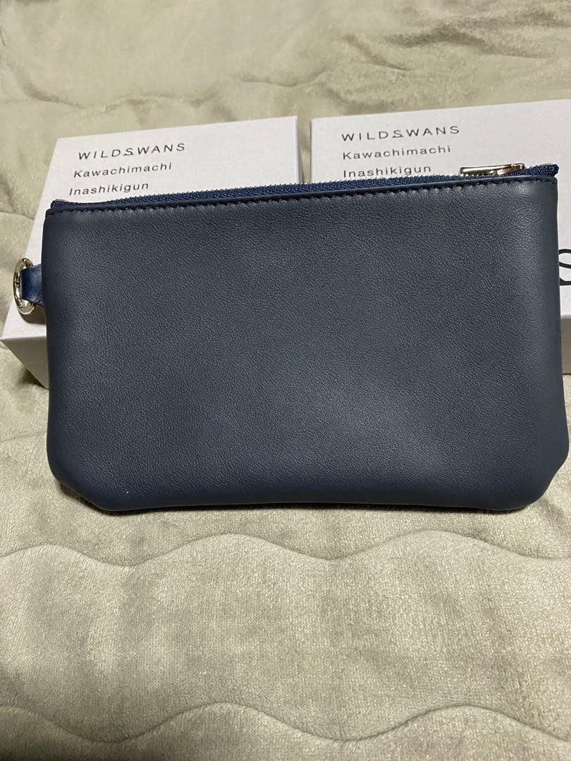 ワイルドスワンズ　フラットМ　モンパルナスカーフ　タング　カーサ