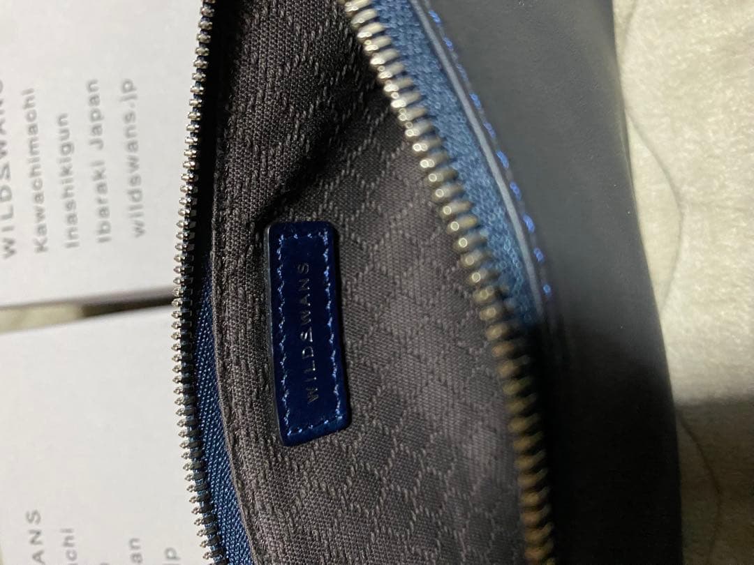 ワイルドスワンズ　フラットМ　モンパルナスカーフ　タング　カーサ