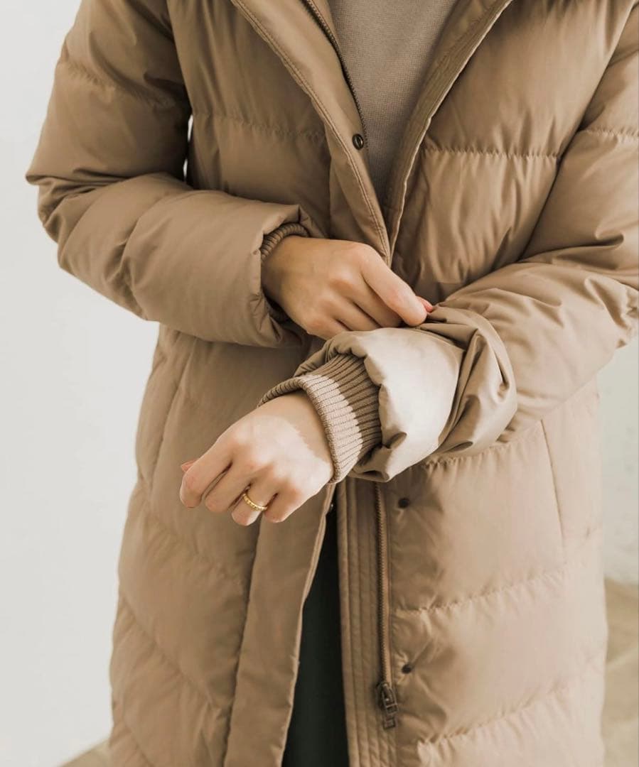 アーバンリサーチ ダウンジャケット ラビットフードストレッチロングダウン