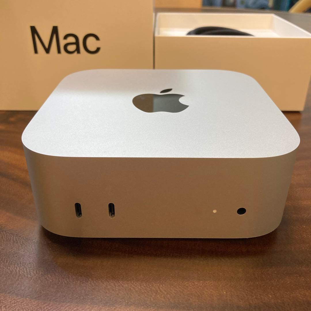 Mac mini M4チップ搭載　16GBユニファイドメモリ　256GB SSD