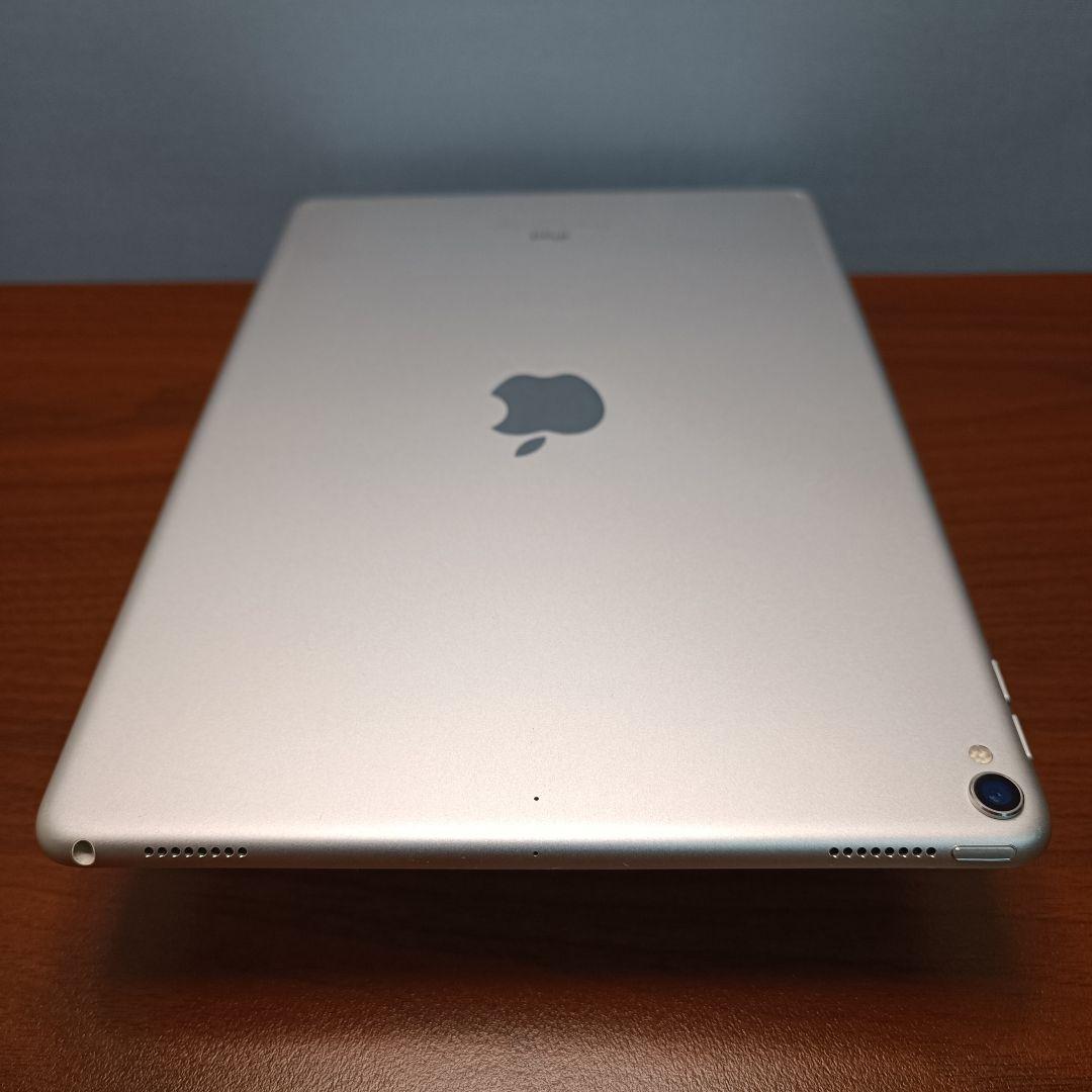 美品 iPad Pro 10.5インチ 64GB Apple Keyboard