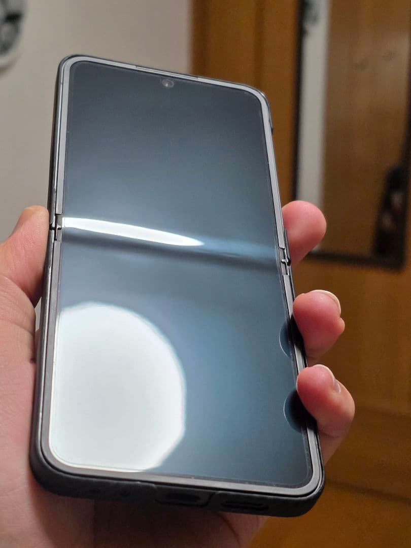 Samsung Galaxy Z flip6 おまけイヤホンあり