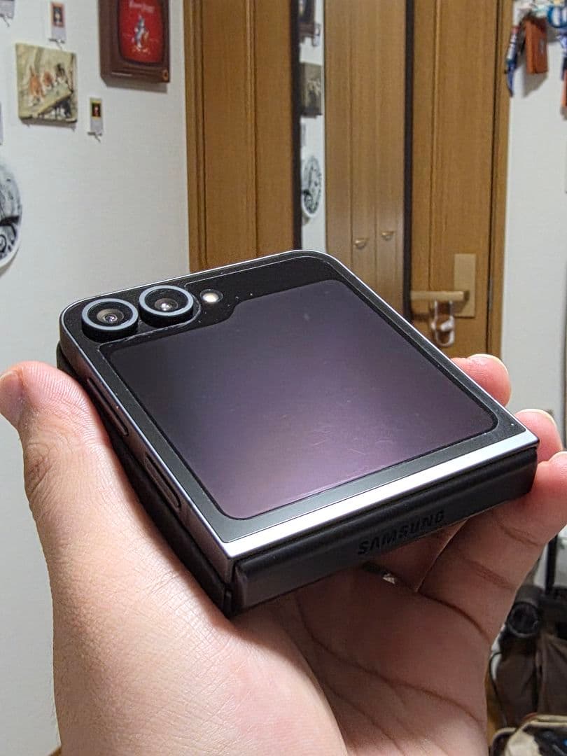 Samsung Galaxy Z flip6 おまけイヤホンあり