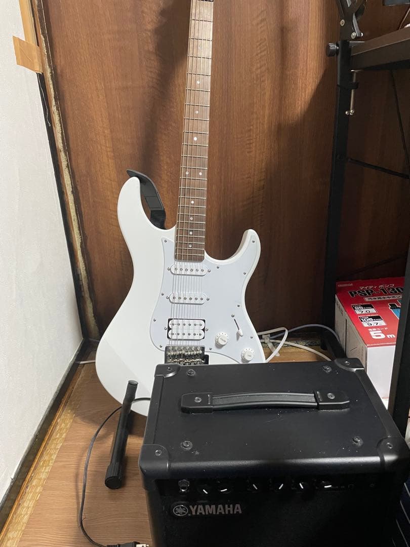 Yamaha エレキギター ホワイト アンプ付き