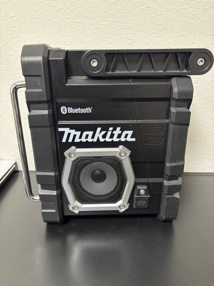 美品　マキタ　Makita MR108 Bluetoothラジオ