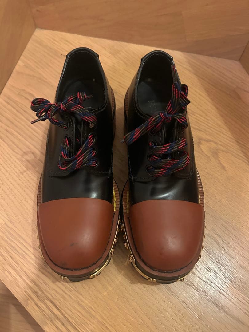 PRADA ブーツ　革靴　厚底　ブラック　黒×えんじ　金具　35 ハーフ　ワーク