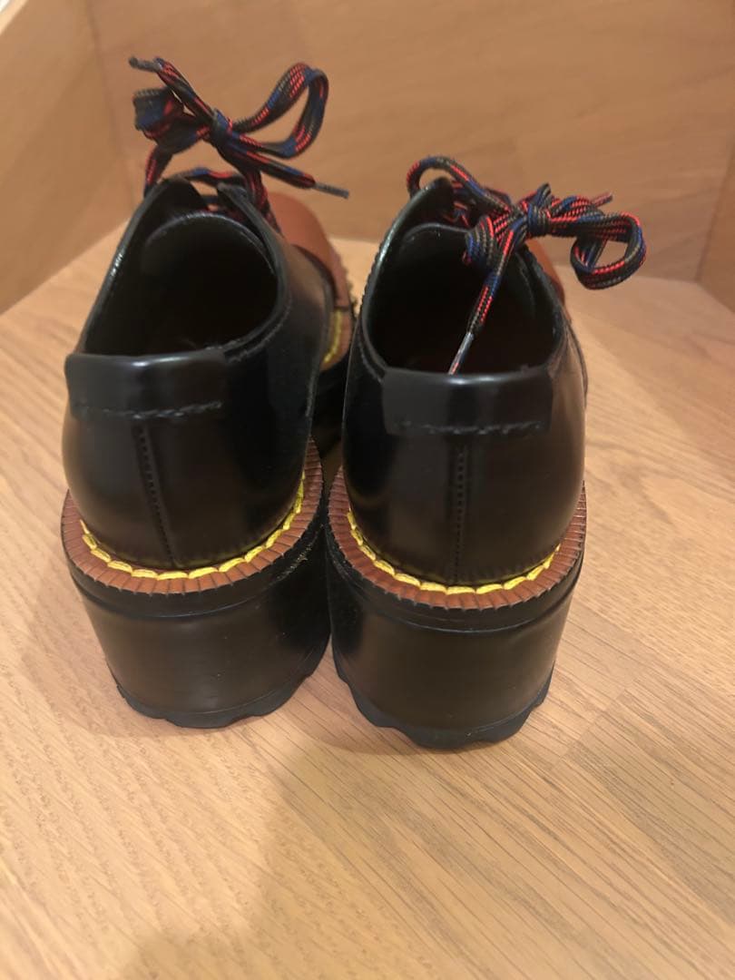 PRADA ブーツ　革靴　厚底　ブラック　黒×えんじ　金具　35 ハーフ　ワーク