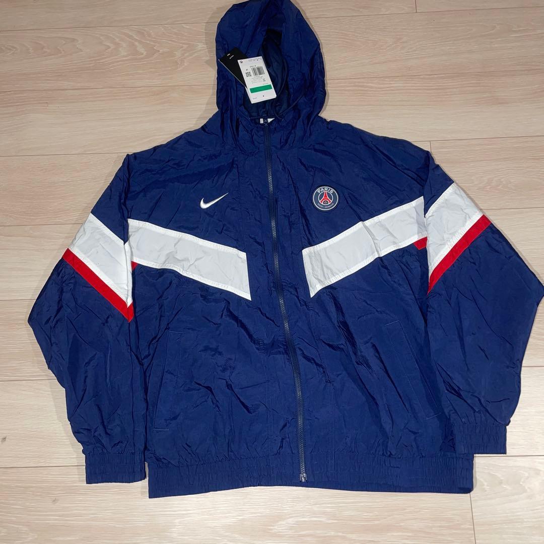 PSG（パリ・サンジェルマン） × Nike のウインドブレーカー　セット