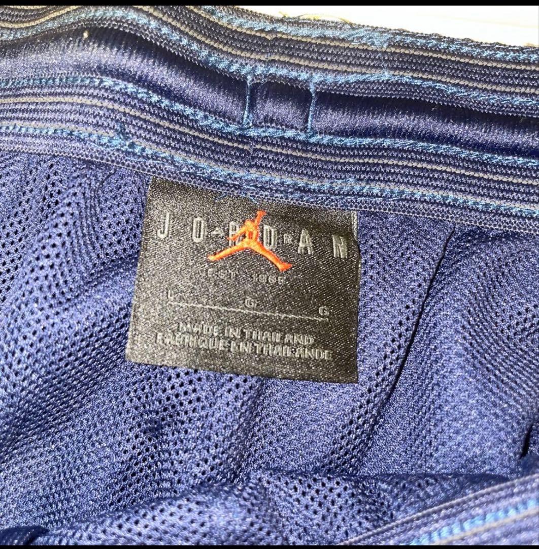 PSG（パリ・サンジェルマン） × Nike のウインドブレーカー　セット