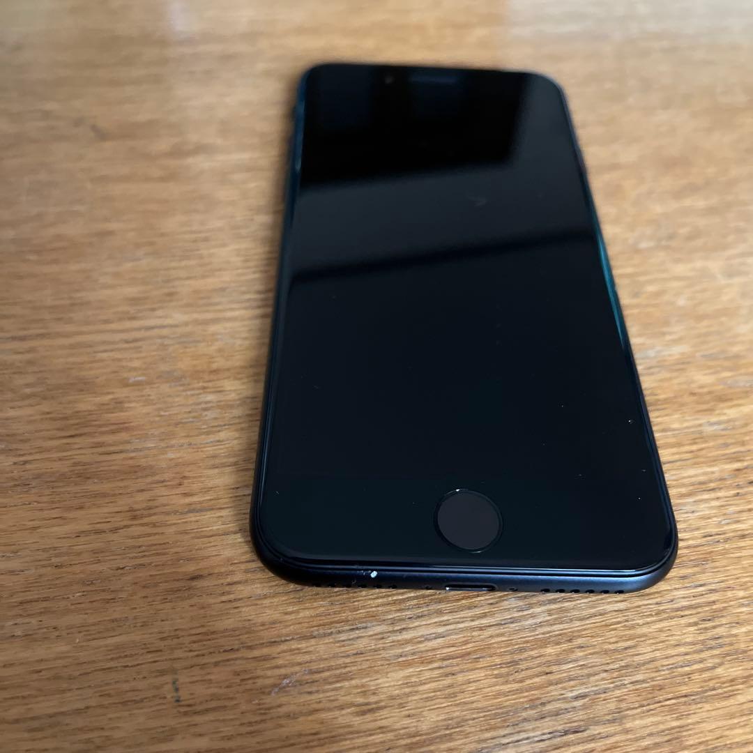 Apple iPhoneSE第二世代ブラック