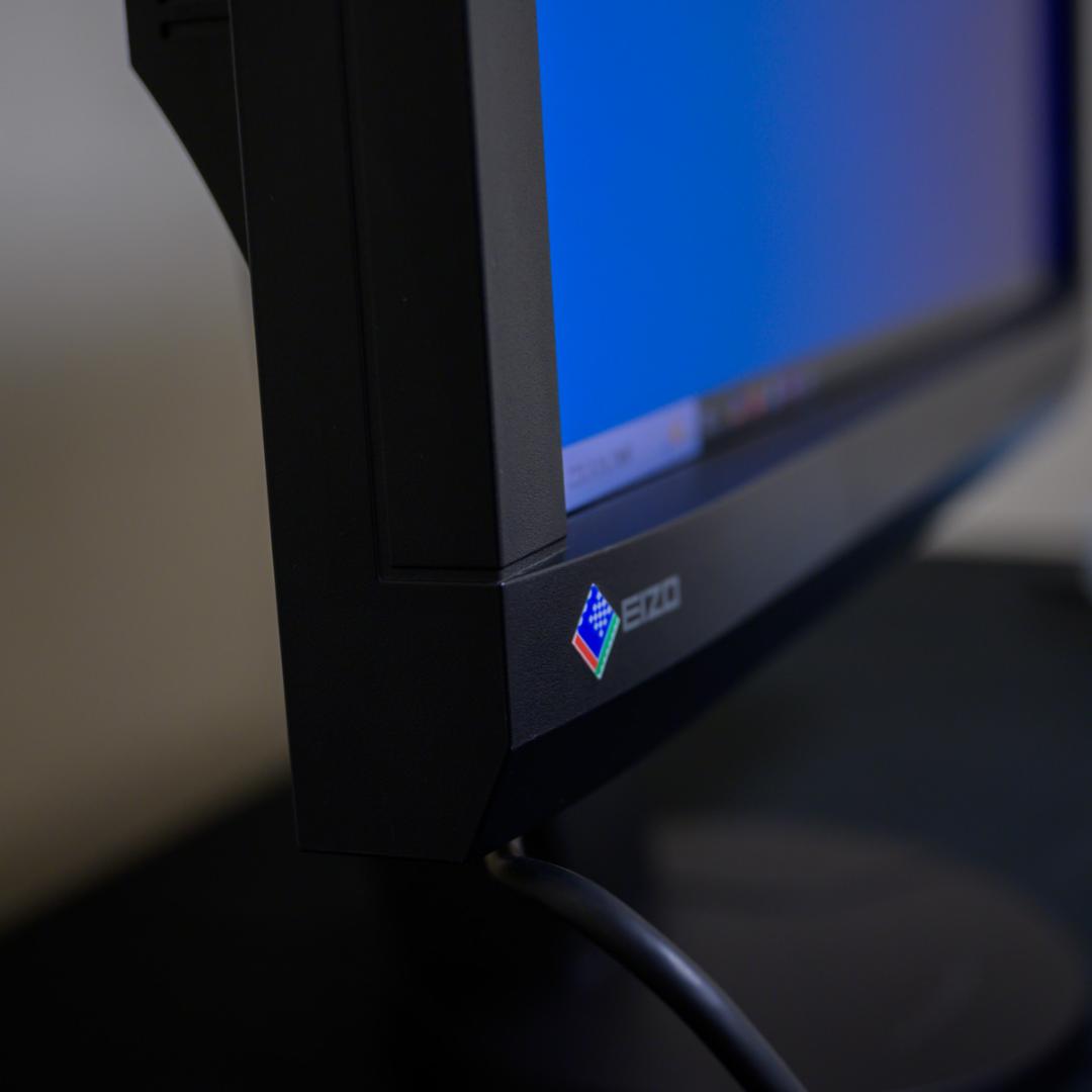 EIZO ColorEdge CX241② 【プロ使用／使用時間10298時間】