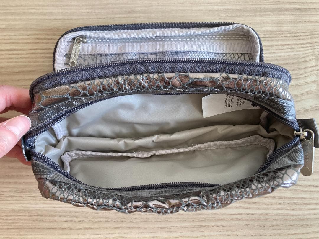 LeSportsac 大容量ボストンバック、ポーチ2つのセット、シルバー