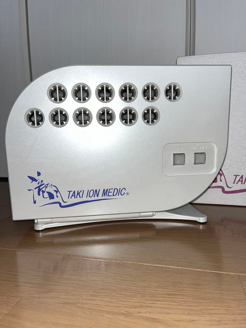 TAKI ION MEDIC イオン発生器 シルバー 滝イオンメディック