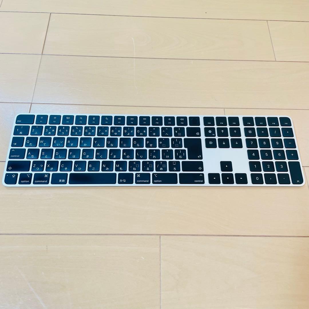 新品同様品 Apple Magic Keyboard with Touch ID