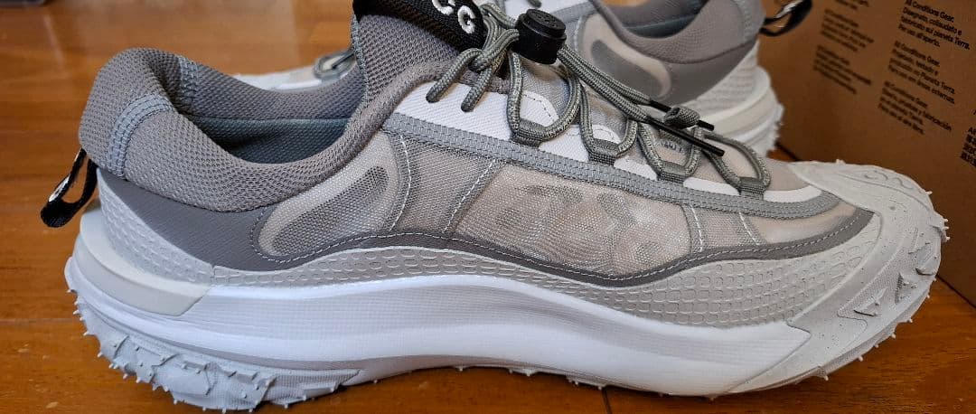 【極美品】Nike ACG マウンテンフライ2LOW 28㎝　正規品