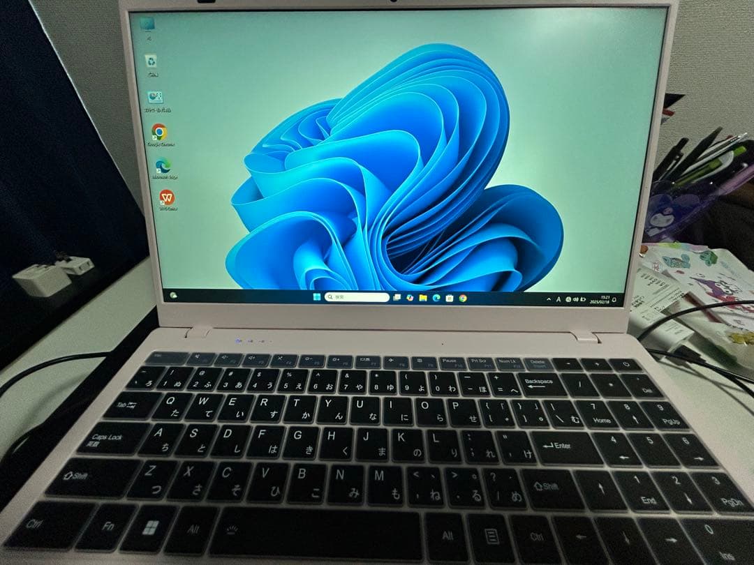 Windows 11 ノートPC ピンク