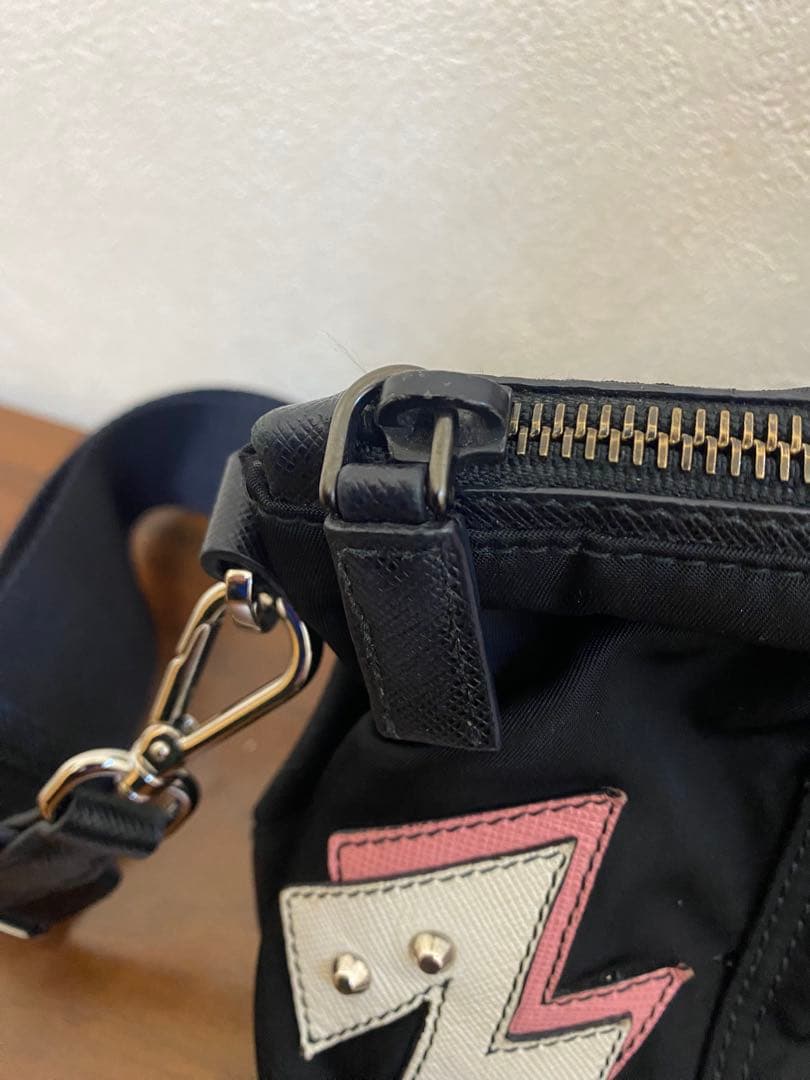 プラダ トートバッグ 2way サフィアーノ　ナイロン 黒