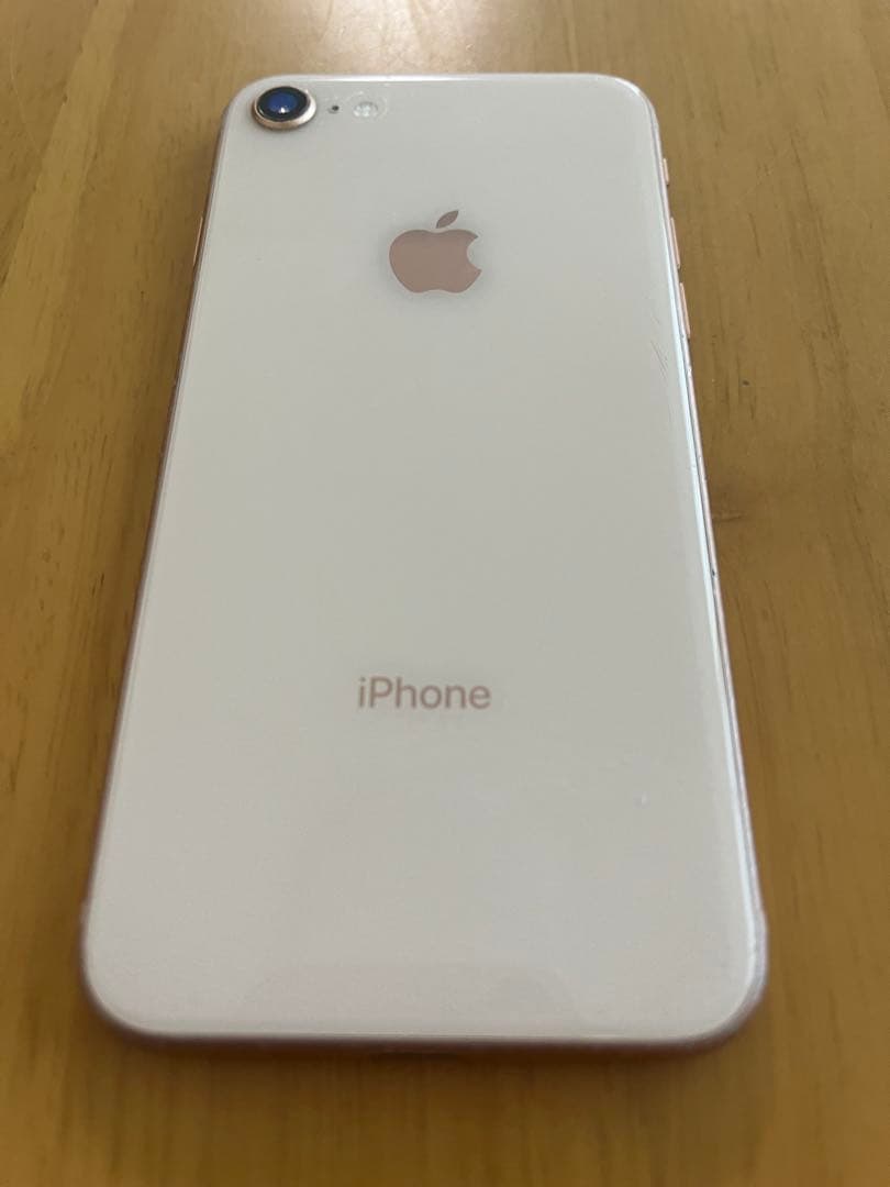 Apple iPhone 8 本体 Gold