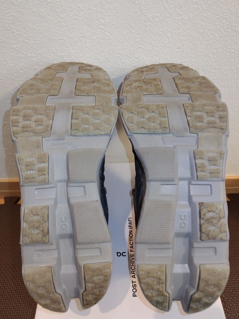 t*n様 【レア・美品】PAF × On Cloudmonster Hyper