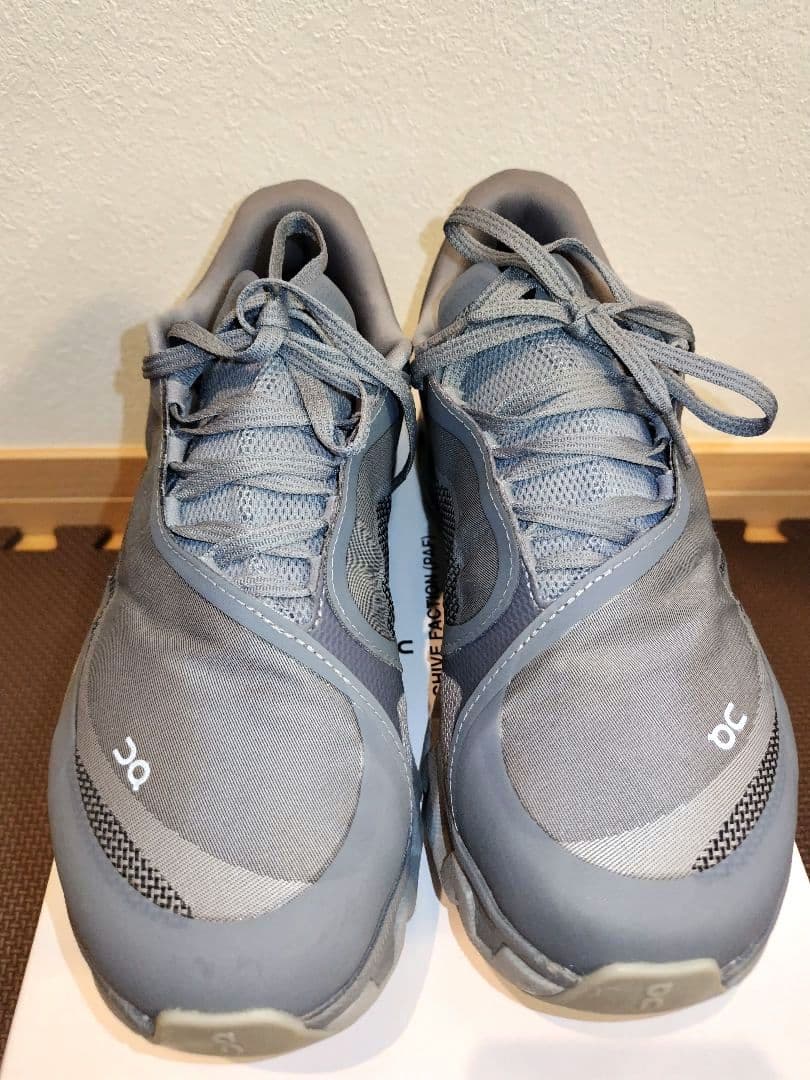 t*n様 【レア・美品】PAF × On Cloudmonster Hyper