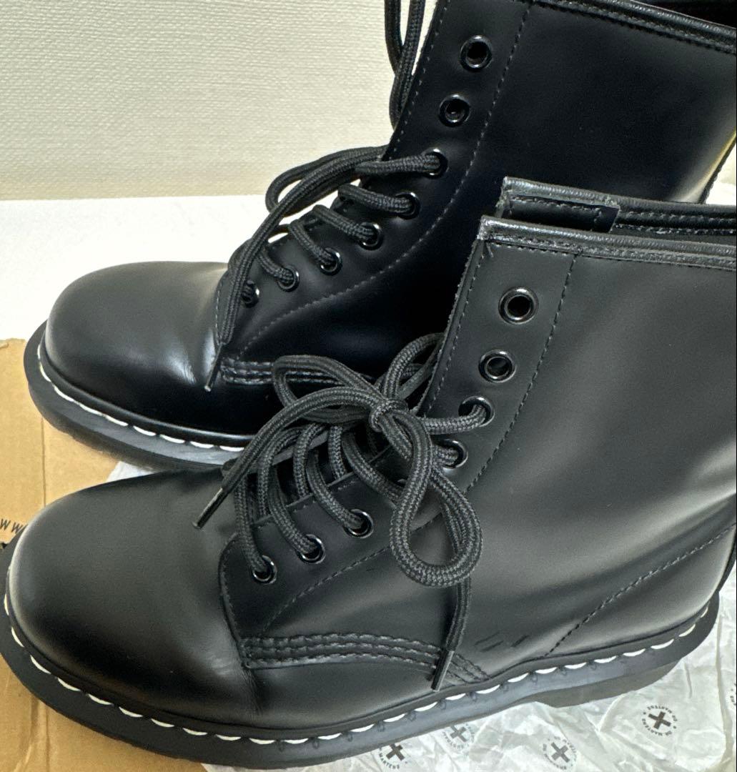 ドクターマーチン 1460 8ホールブーツ　ホワイトステッチ　Dr.マーチン
