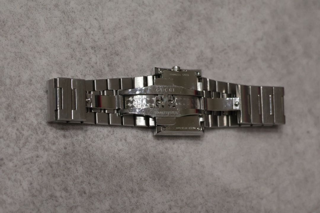 GUCCI 100L Gレクタングル シルバー(箱・コマあり)