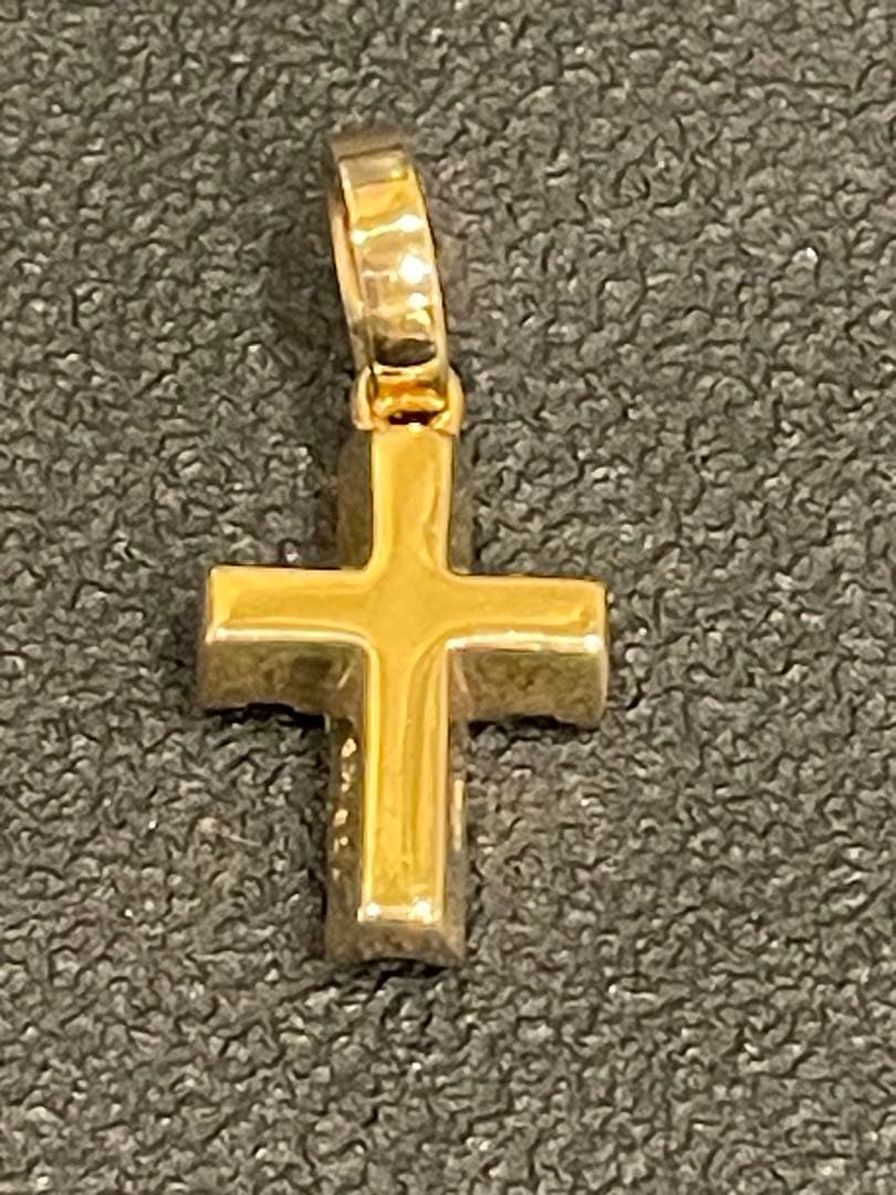 アイボリータワー 6石 クロス vago k18 18k トップ ダイヤモンド