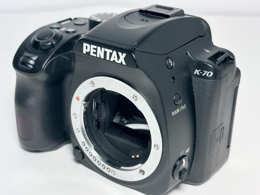 僅か3402ショット 元箱付き ペンタックス K-70 ボディ ブラック