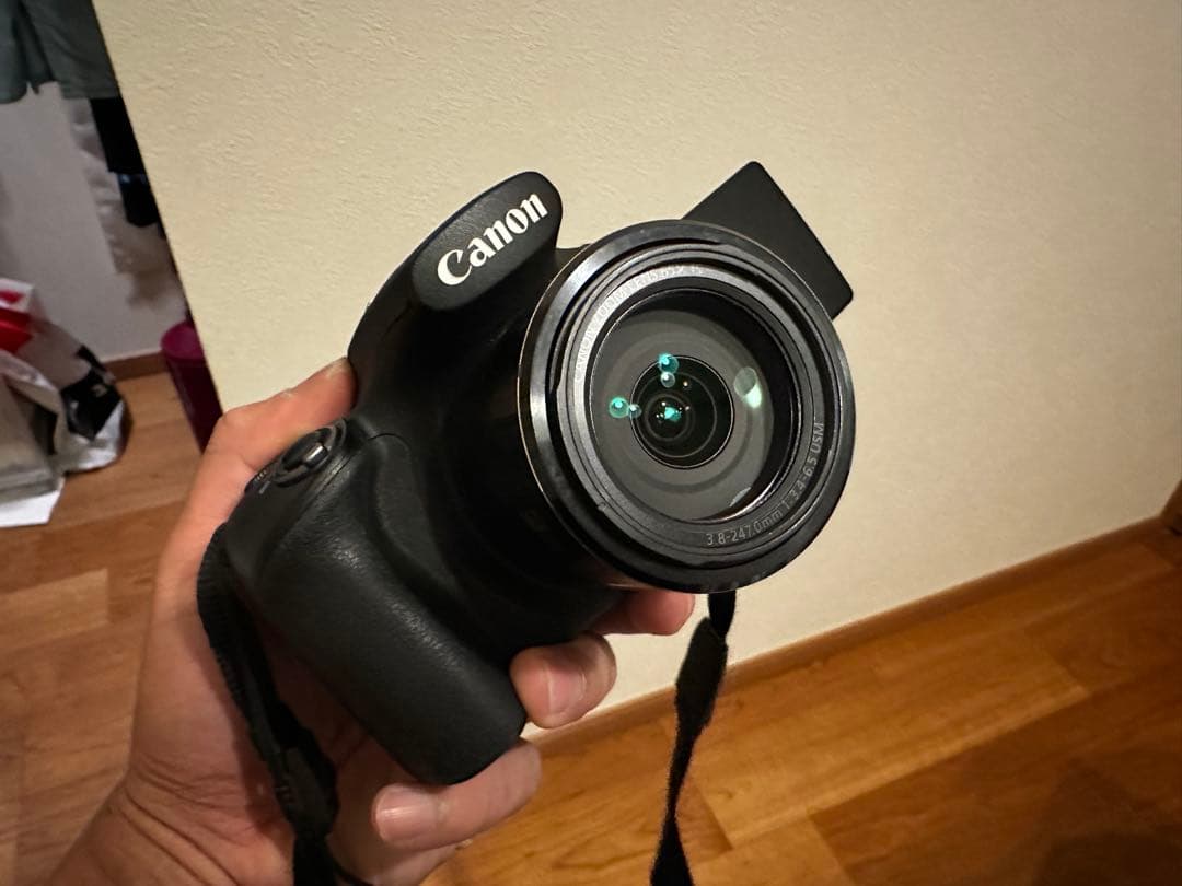 Canon デジタルカメラ 可動式液晶 本体と付属品