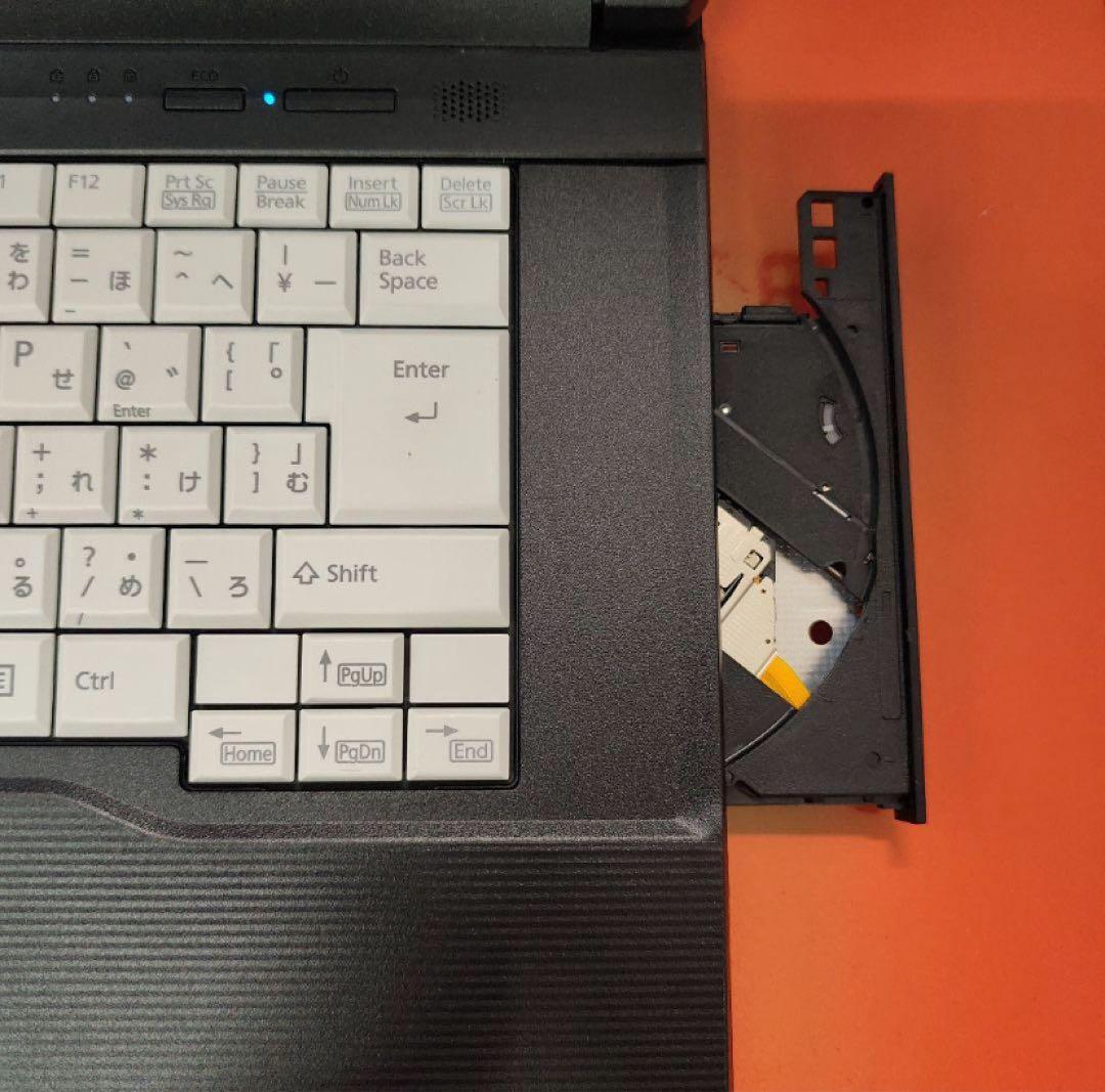 Windows11 ノートパソコン美品 富士通 DVD 爆速SSD