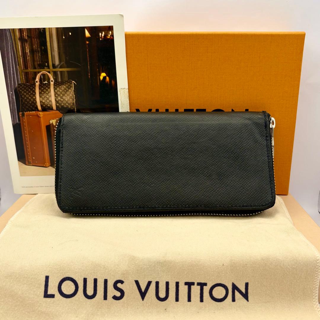 ルイヴィトン　タイガ　ジッピーウォレット　ヴェルティカル　長財布　M32837