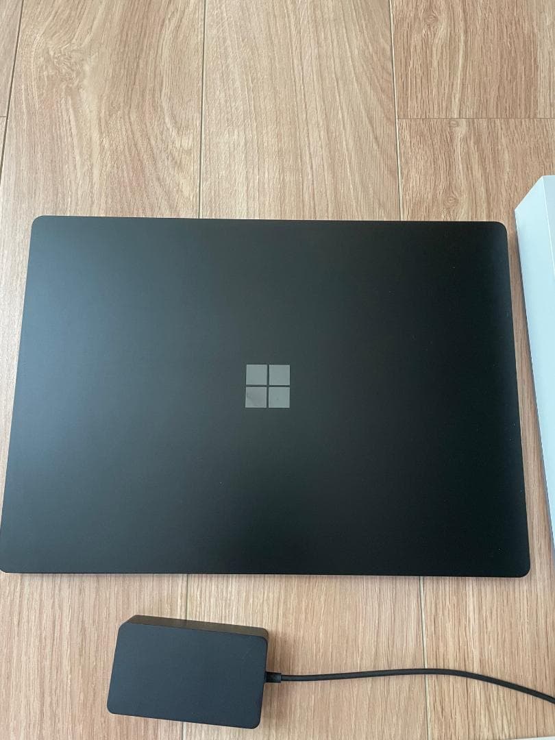 美品 Surface Laptop 4 5W6-00097 黒 15インチ