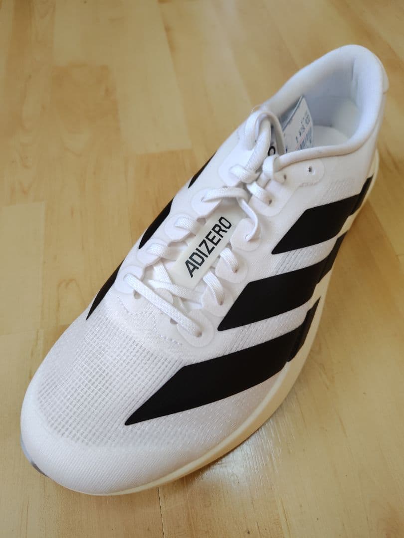 【未使用 & 送料無料】Adizero EVO SL（27.5、白黒ミックス）