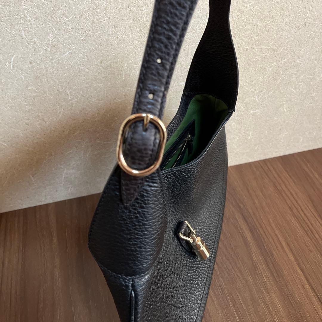 GUCCI グッチ　ワンショルダーバッグ