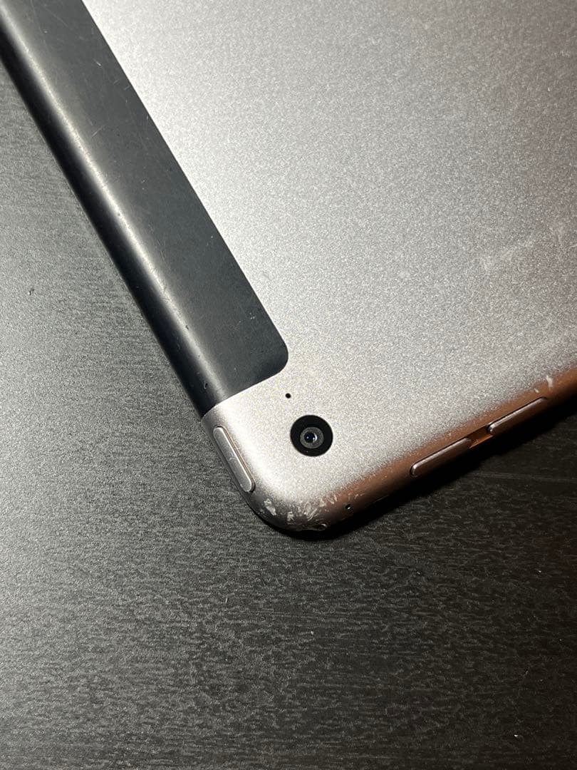 iPad mini 4 128GB Cellular+WiFi スペースグレイ