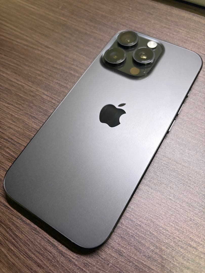 iPhone 16 Pro 128GB ブラックチタニウMYMV3J/A