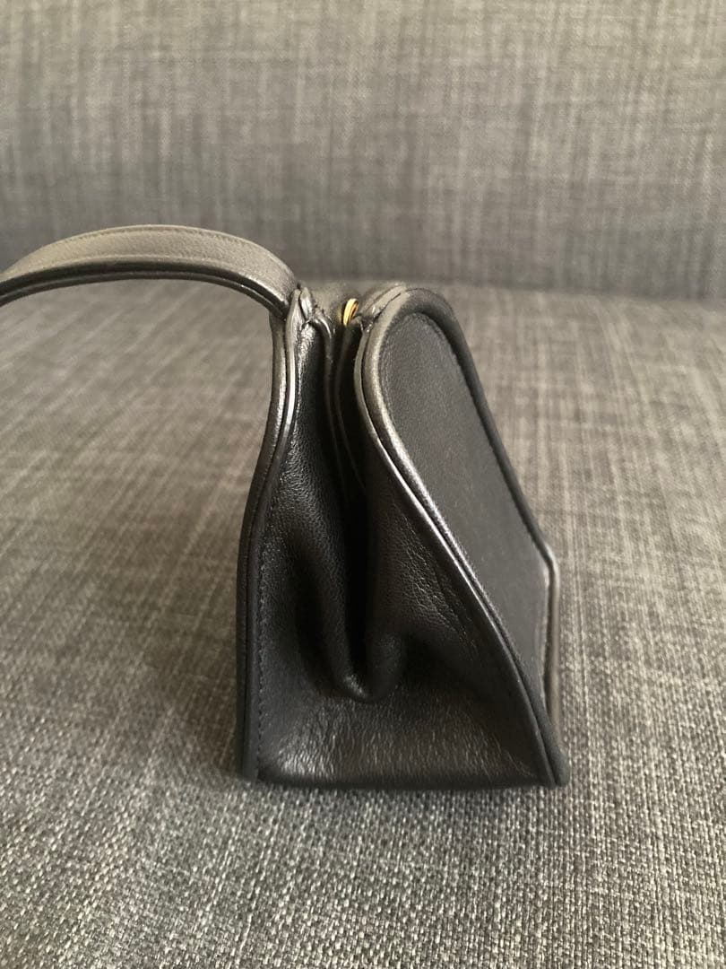 ルメール　lemaire 黒 レザー ケース 三角形