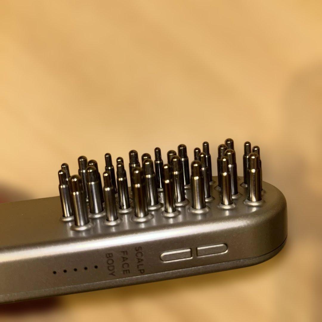 SALONIA 美顔器　 EMS LIFT ブラシ　シルバー 電気ブラシ