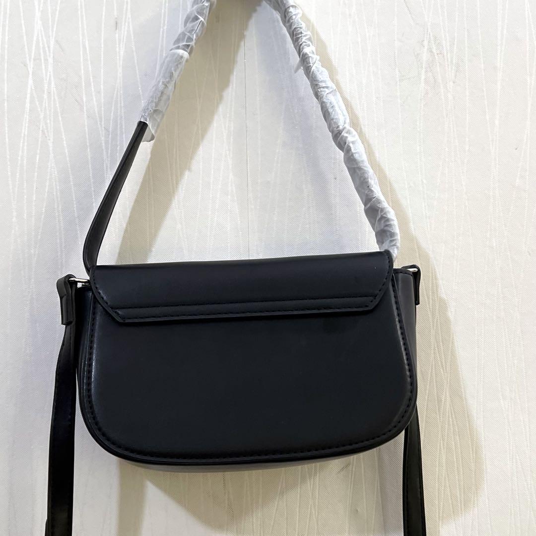 未使用 DIESEL ブラック ショルダーバッグ