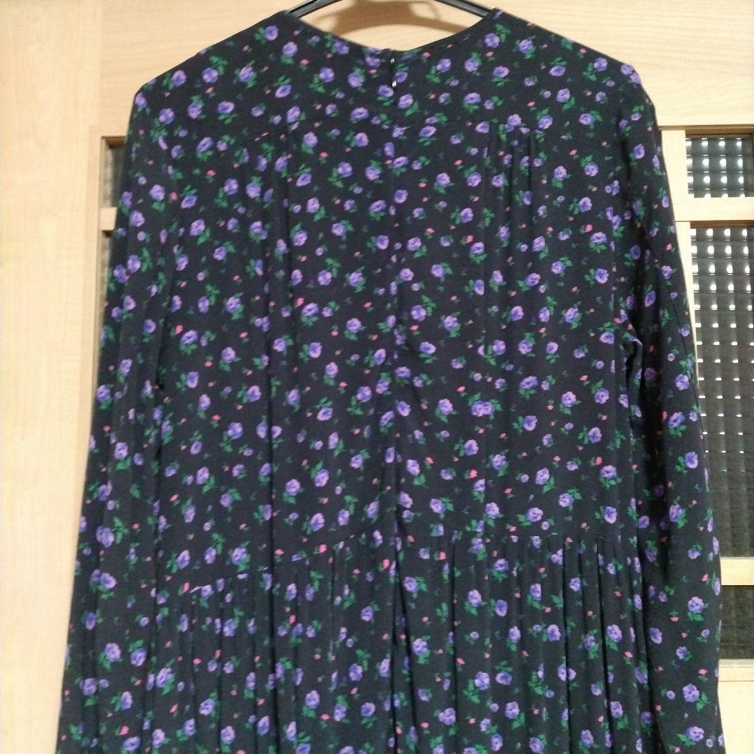 シンゾーン　パープル　花柄長袖ワンピース