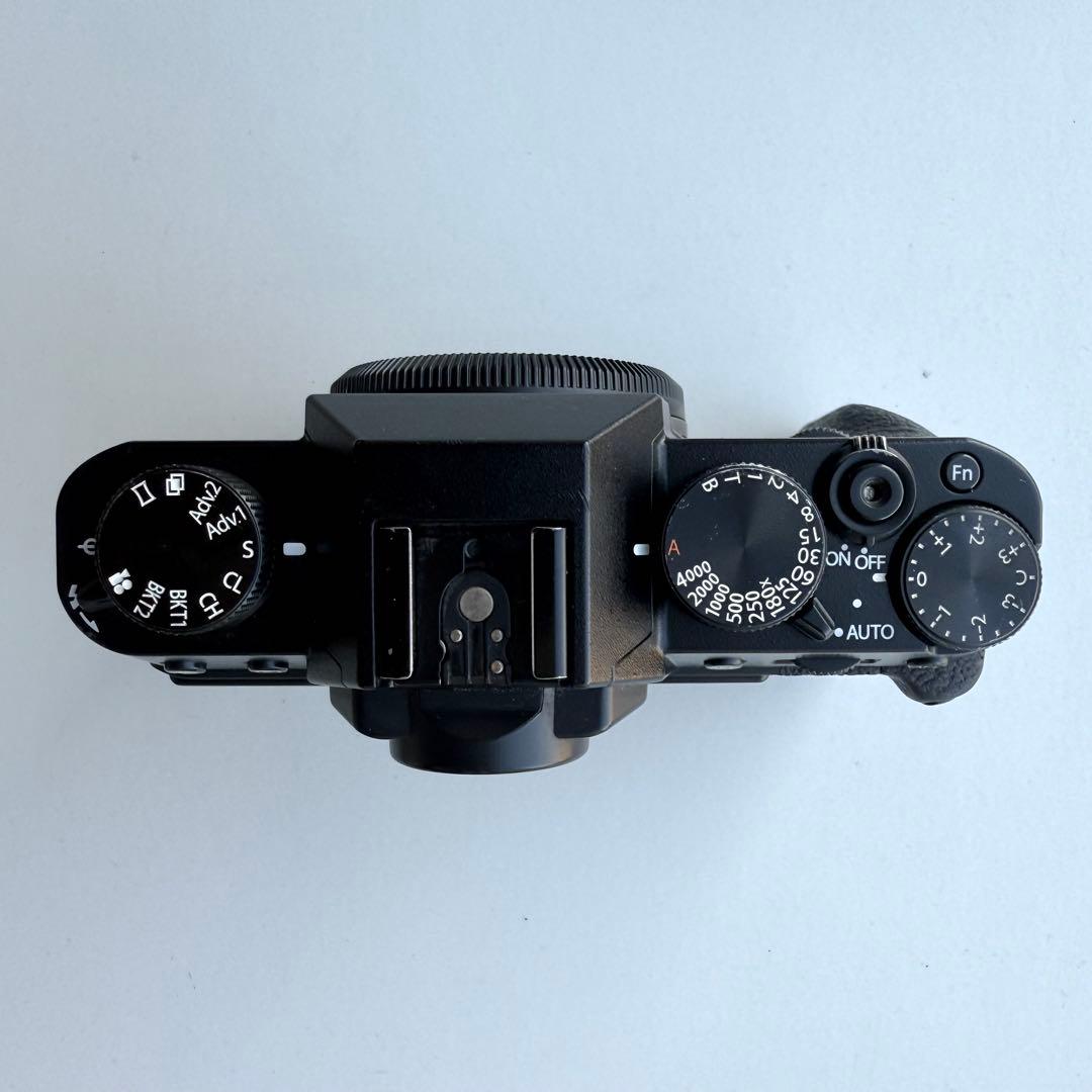 Fujifilm X-T30 ブラック ボディー レザーケース付き