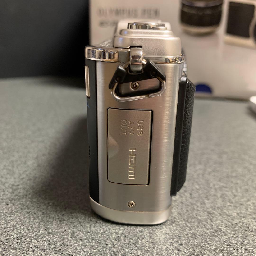 OLYMPUS PEN E-P1 シルバー