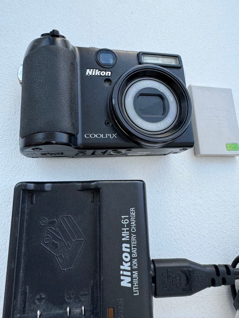 Nikon デジタルカメラ