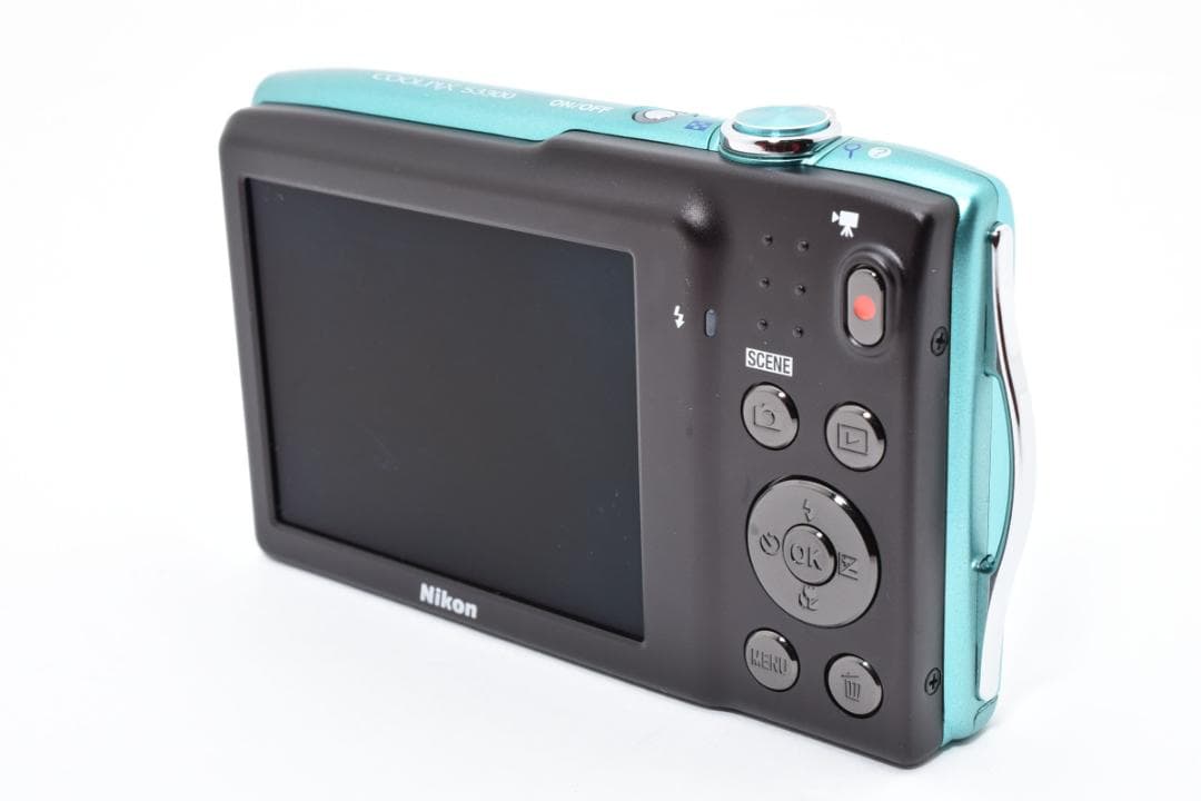 【美品】Nikon COOLPIX S3300 グリーン　動作確認済