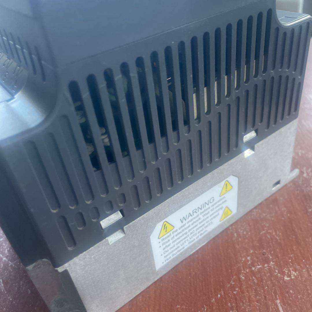 DELTA VFD-series 可変周波数ドライブ　VFD022E23A